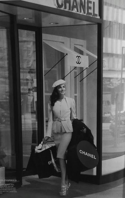 为什么酒店大门都是旋转门